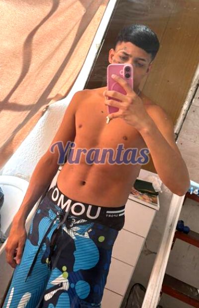 Maiko 096299948, Hombre que hace videollamadas y sexting