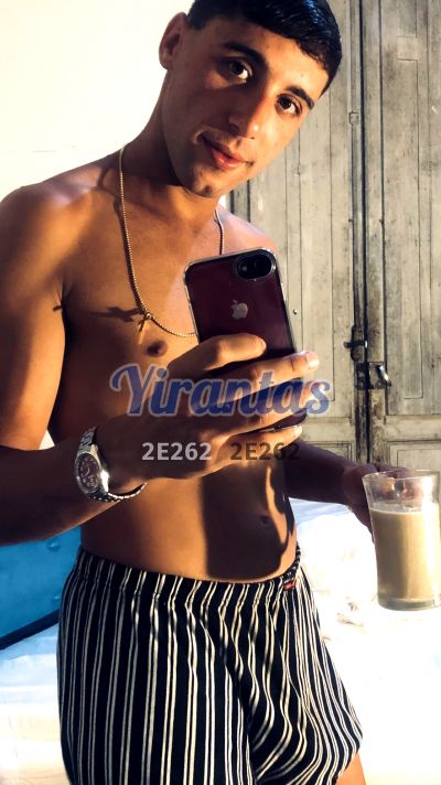 Emanuel, Hombre en Centro