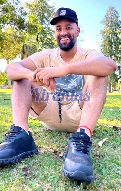 Esteban 095666591, Hombre en Colón