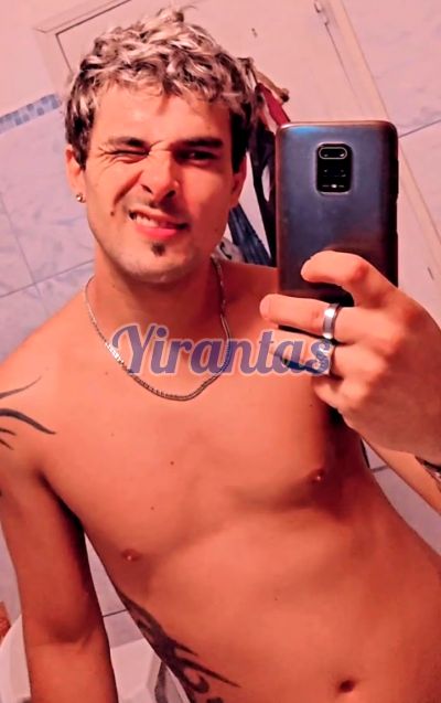 Rodrigo 093416321, Hombre en Colón