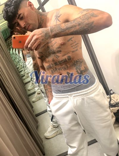 Simon 093454547, hombre en Centro