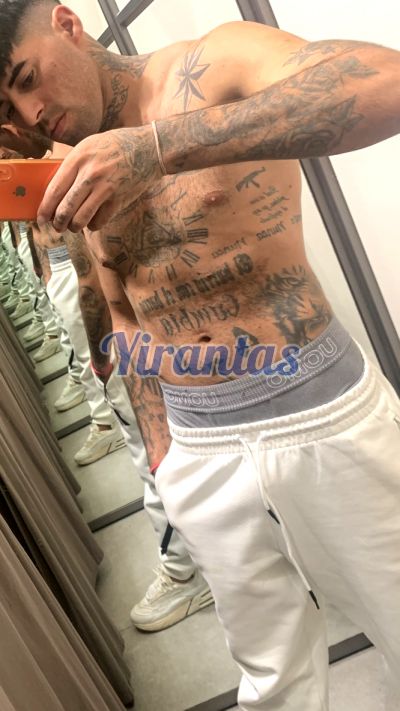 Simon 093454547, hombre en Centro