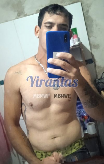Demians, hombre en Ciudad del Plata