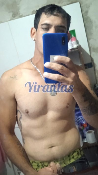 Demians, hombre en Ciudad del Plata