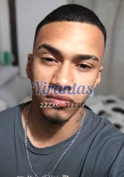 Omar Aguilar 099401793, hombre en Salinas