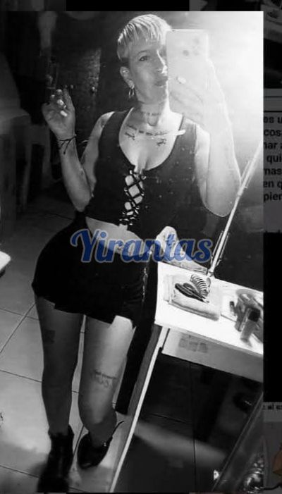 Karina 099009485, puta en Melo