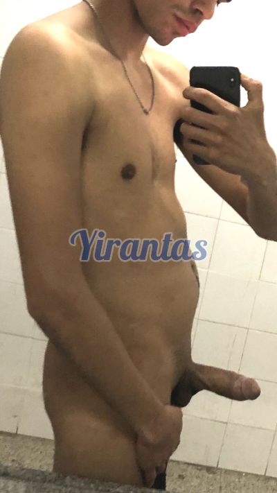 Nicolás 091852682, hombre en La Comercial